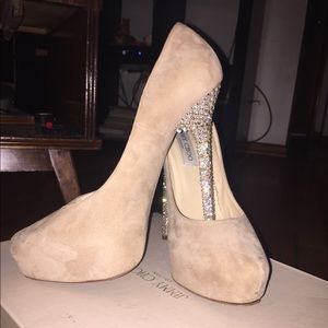 Jimmy cho heels